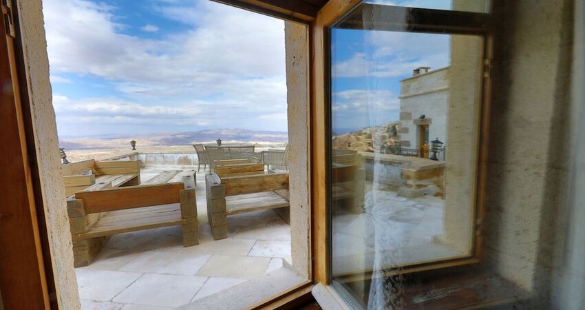 Eyes Of Cappadocia Cave Hotel