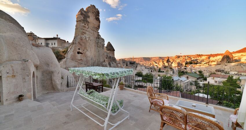 Grand Cave Suites