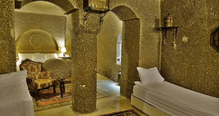 Grand Cave Suites