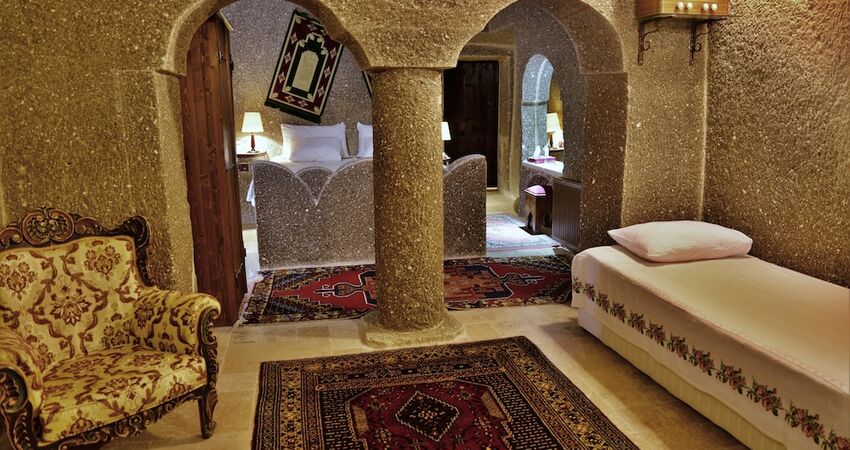 Grand Cave Suites