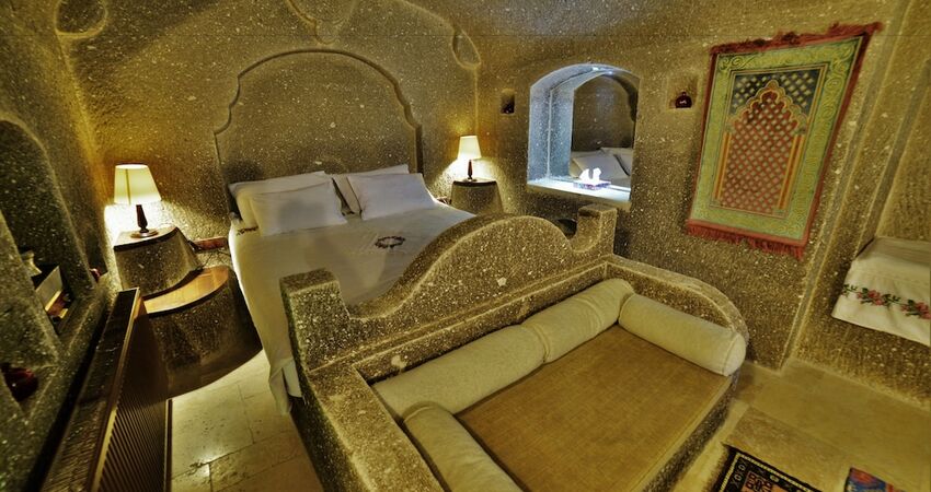 Grand Cave Suites