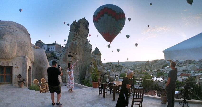 Grand Cave Suites