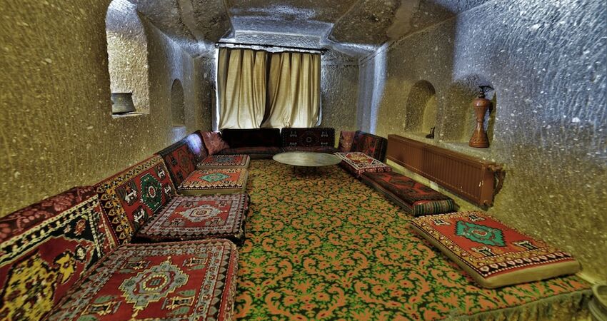 Grand Cave Suites