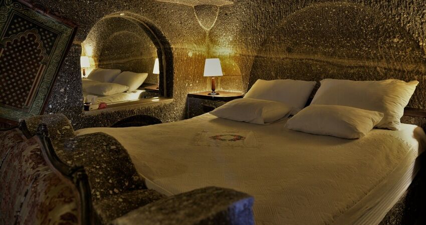 Grand Cave Suites