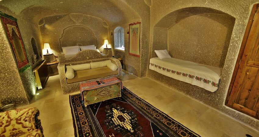 Grand Cave Suites