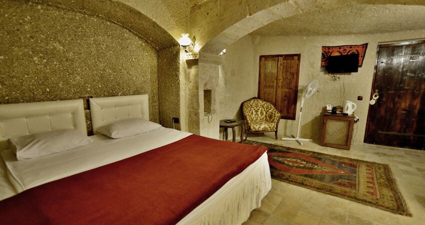 Grand Cave Suites