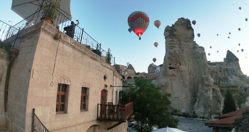 Grand Cave Suites