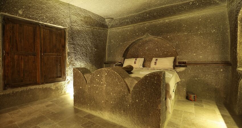 Grand Cave Suites