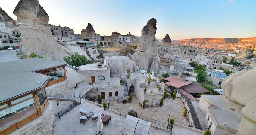 Grand Cave Suites