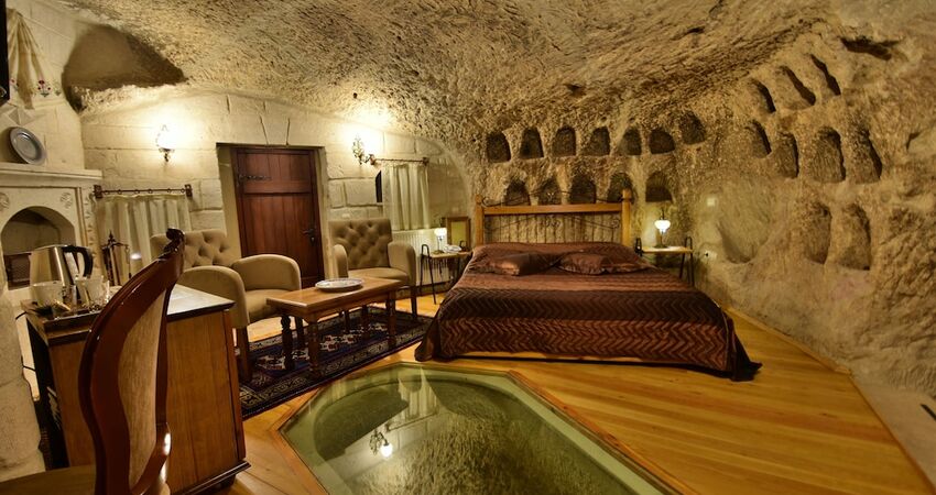 Harman Cave Hotel