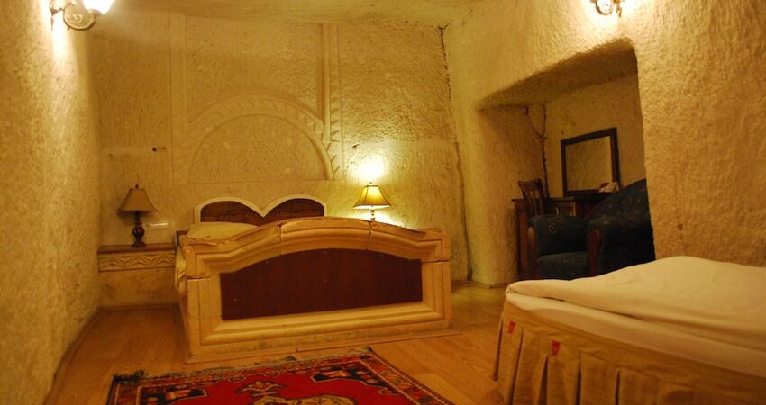 Lalezar Cave Hotel