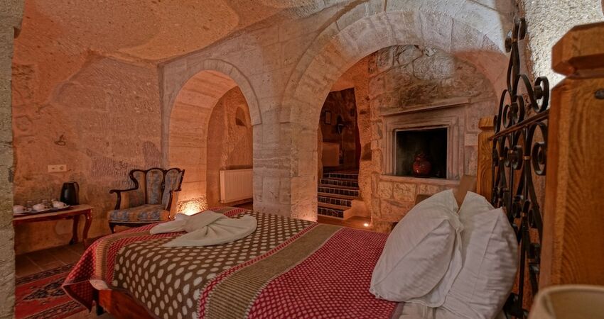 Angel Cave Suite