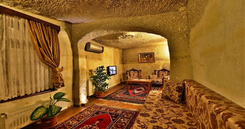 Stone House Cave Hotel