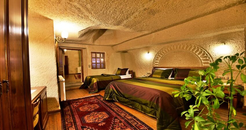 Stone House Cave Hotel