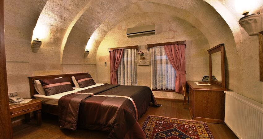 Stone House Cave Hotel