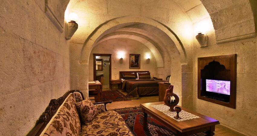 Stone House Cave Hotel