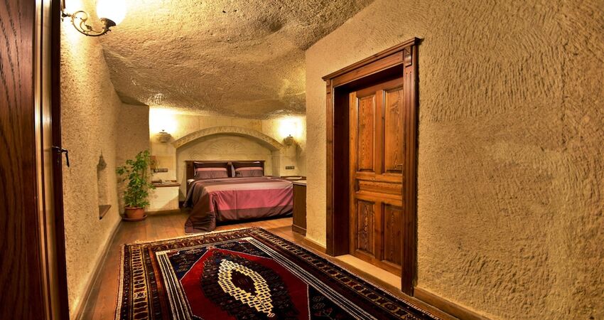 Stone House Cave Hotel