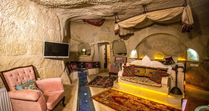 Nar Cave House