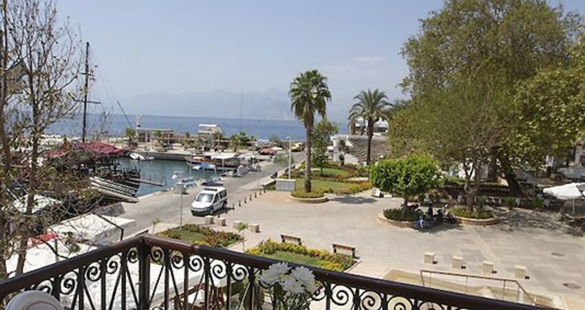 Adalya Port Hotel