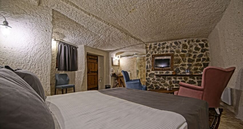 Apex Cave Hotel