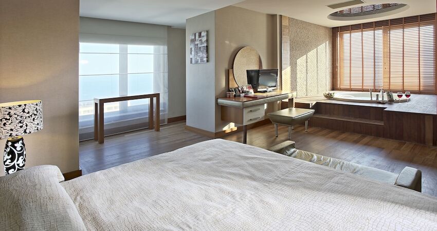 Ramada Plaza by Wyndham Antalya