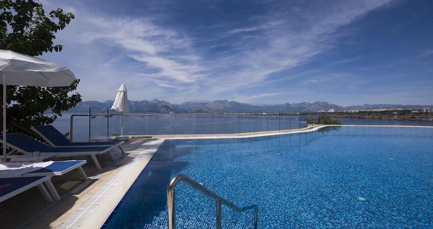 Ramada Plaza by Wyndham Antalya