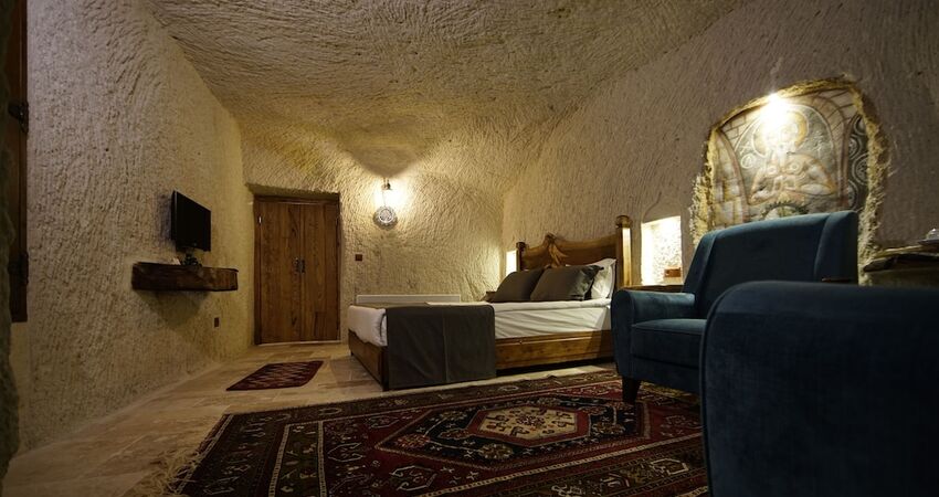 Apex Cave Hotel