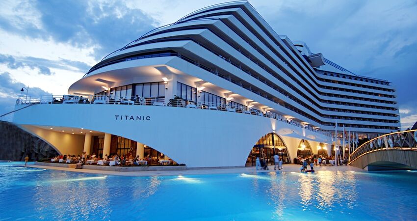 Titanic Beach Lara - All Inclusive