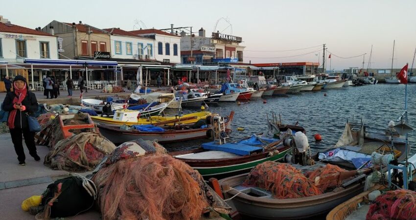 Alaçatı-Çeşme -Kuşadası (tekne turu dahil)