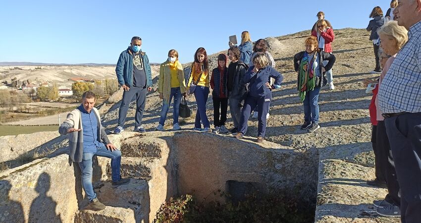 Afyon Frigyasından  Yanık ülkeye  Kuladokya 