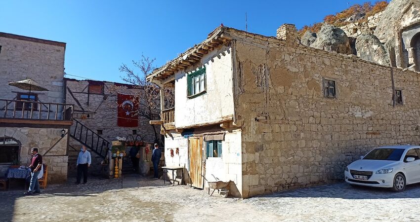 Afyon Frigyasından  Yanık ülkeye  Kuladokya 