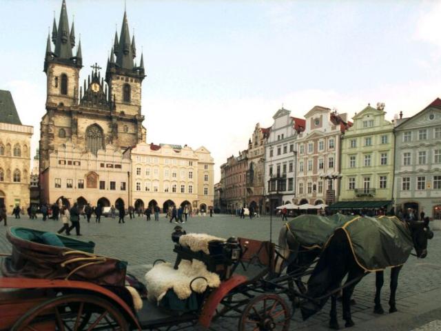 PRAG TURU