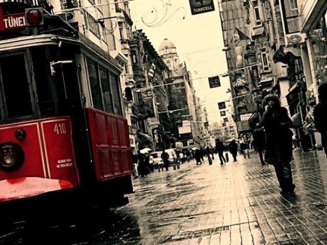 Istanbul By Night